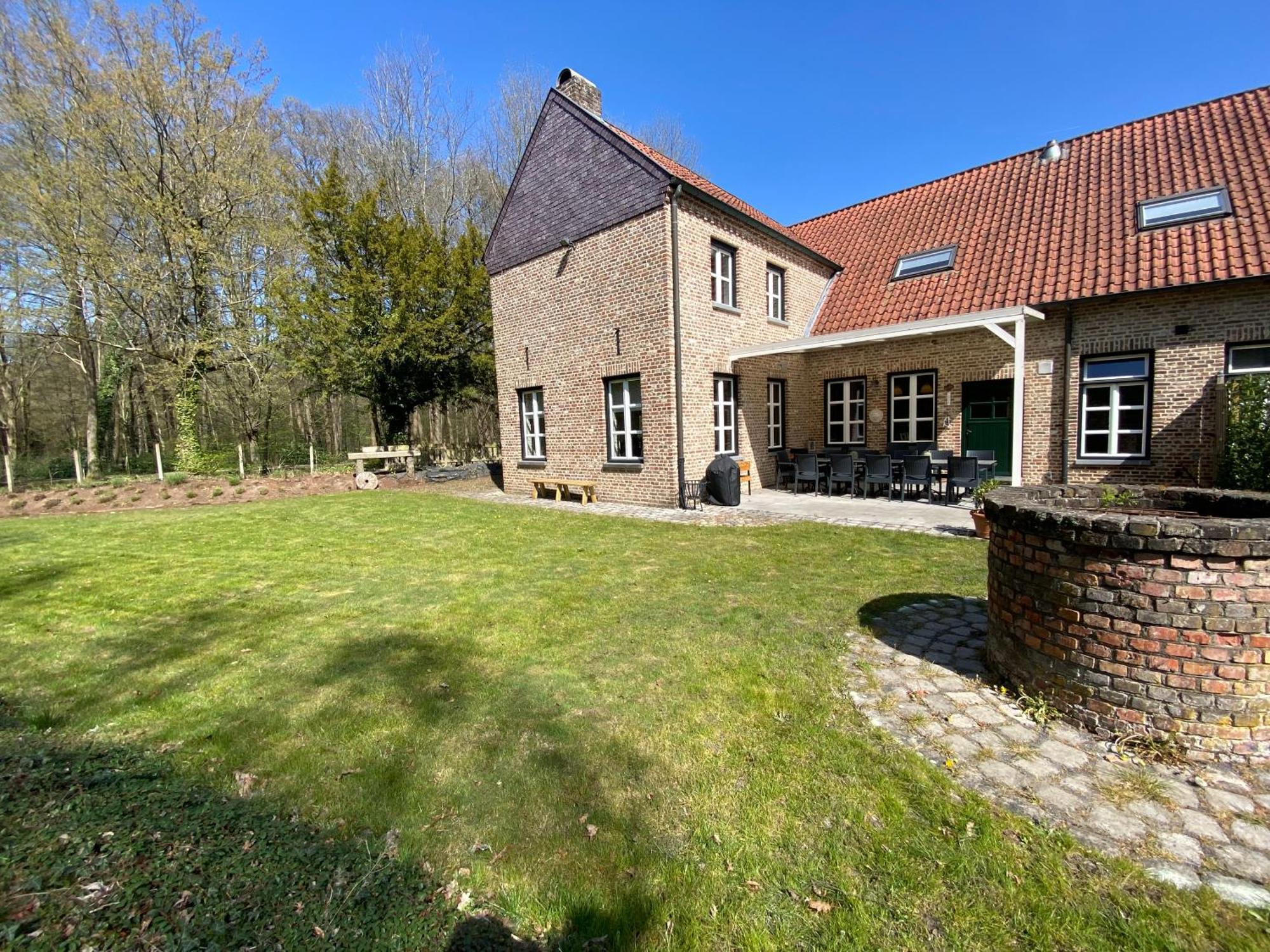 Hotel Landgoed De Hoogmolen Opglabbeek Esterno foto