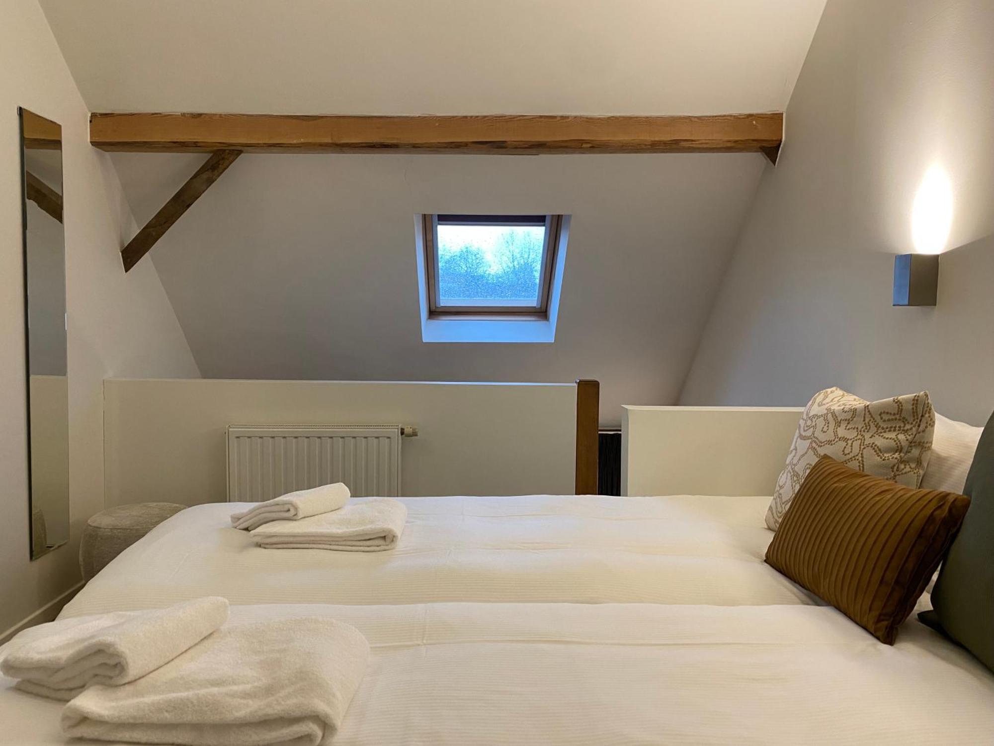 Hotel Landgoed De Hoogmolen Opglabbeek Esterno foto